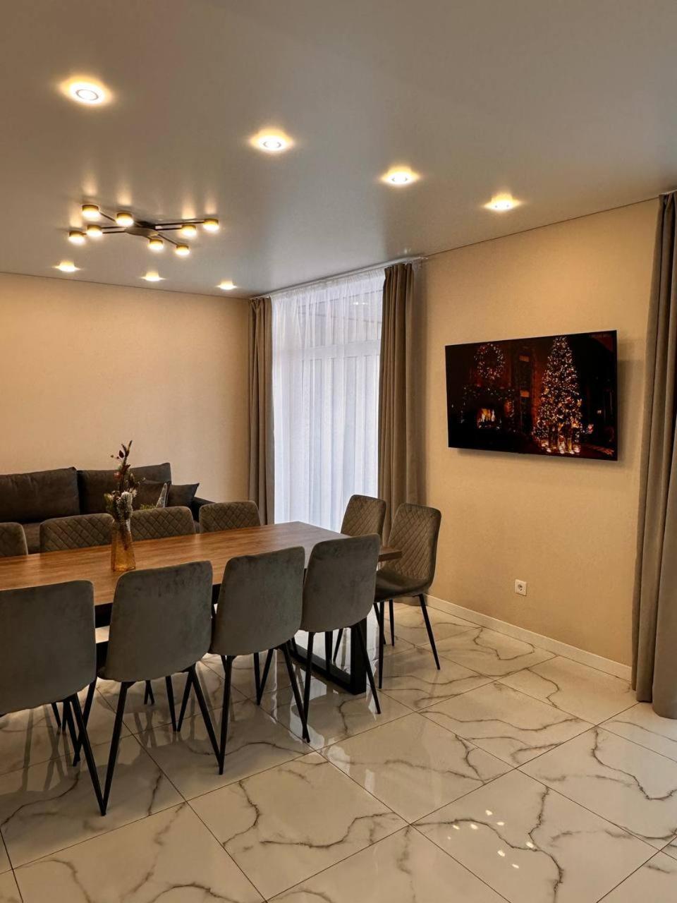 Park House Apartment Паляниця Екстериор снимка
